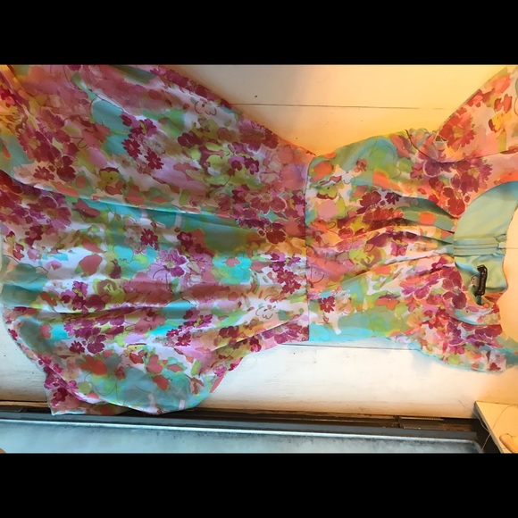 Super cute floral pink dress - Picture 5 of 7
